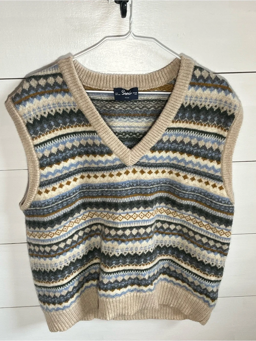 Simon’s Shetland Wool Sweater Vest - Picture 1 of 4